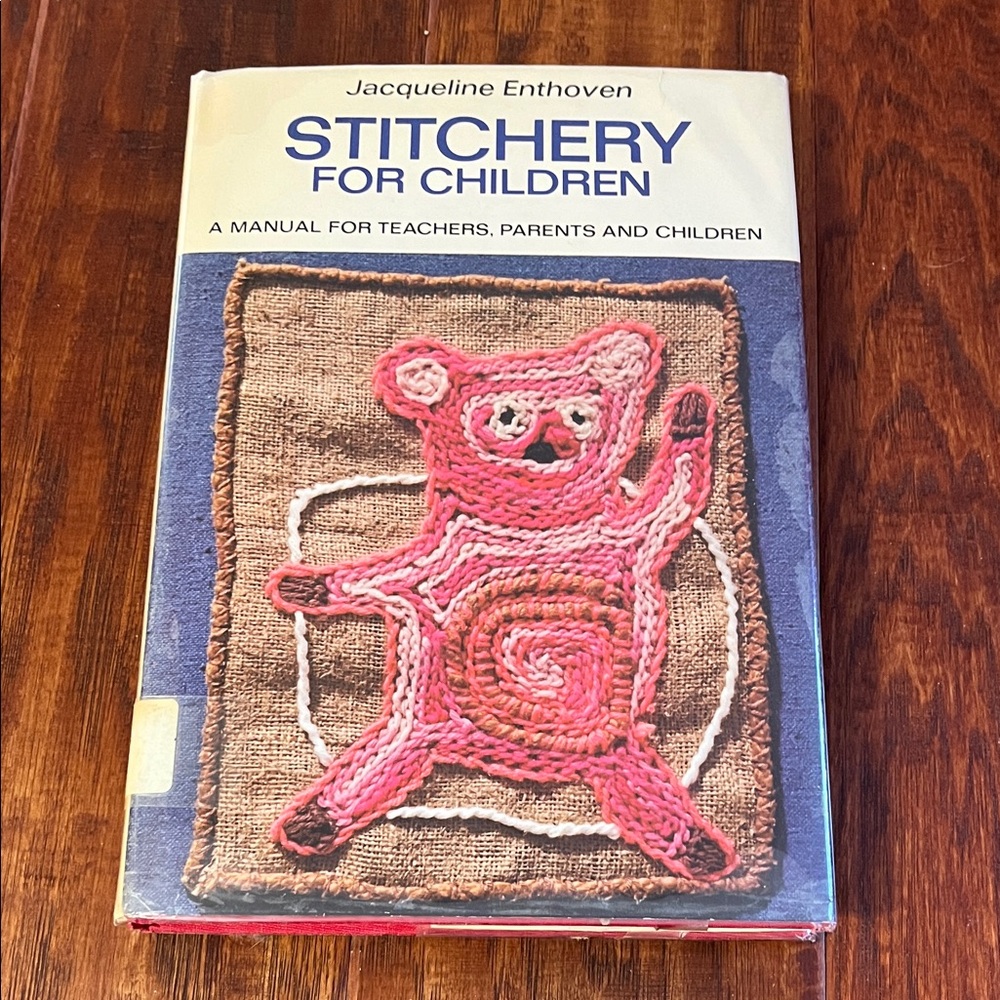 American Girl Locker Looks & Study Nooks and Stitchery for Children Books - Picture 2 of 5